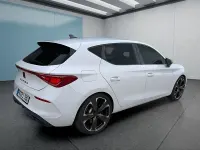 Gebraucht Cupra Leon VZ 300 PS (220 kW) 2025 Weiß Kleinwagen