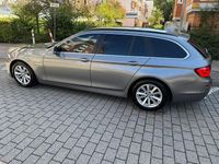 Gebraucht BMW 520 184 PS (135 kW) 2011 Grau Kombi