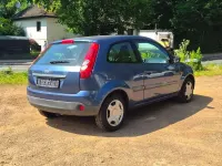 Gebraucht Ford Fiesta Ambiente 60 PS (44 kW) 2005 Jeans (metallic) (metallic) Kleinwagen