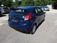 Gebraucht Ford Fiesta Trend 75 PS (55 kW) 2015 Blau Kleinwagen