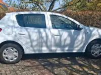 Second-hand Dacia Sandero 75 CP (55 kW) 2016 Alb Berlinǎ