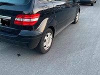 Gebraucht Mercedes B170 116 PS (85 kW) 2005 Schwarz Van / Kleinbus
