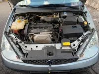Gebraucht Ford Focus 104 PS (76 kW) 2001 Grau Kombi
