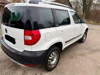 Gebraucht Skoda Yeti 110 PS (80 kW) 2013 Weiß SUV