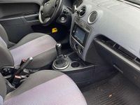 Gebraucht Ford Fusion Trend 101 PS (74 kW) 2011 Violett Limousine