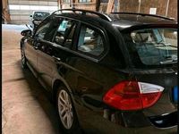 Second-hand BMW 318 143 CP (105 kW) 2006 Negru Break