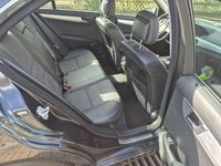 Gebraucht Mercedes C200 Classic 136 PS (100 kW) 2013 Schwarz Limousine