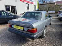 Gebraucht Mercedes E230 132 PS (97 kW) 1988 Grau Limousine