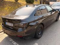 Gebraucht BMW 316 116 PS (85 kW) 2013 Schwarz Limousine