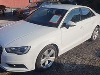 Gebraucht Audi A3 Ambition 110 PS (80 kW) 2015 Gletscherweiss Limousine