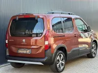 Gebraucht Peugeot Rifter GT-line 131 PS (96 kW) 2021 Braun Van / Kleinbus