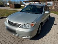 Gebraucht Toyota Camry 143 PS (105 kW) 2002 Gold Limousine