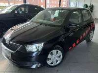 Gebraucht Skoda Fabia Ambition 60 PS (44 kW) 2016 Cerna magic/black magic Kleinwagen