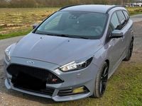 Usata Ford Focus ST 250 CV (183 kW) 2017 Grigio Station wagon