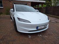 Gebraucht Tesla Model 3 Standard Range 208 kW (283 PS) 2024 Weiß Limousine