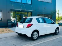 Gebraucht Toyota Yaris 69 PS (50 kW) 2016 Weiß Kleinwagen