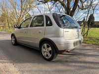 Gebraucht Opel Corsa 80 PS (58 kW) 2005 Silber Kleinwagen