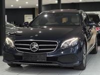 Gebraucht Mercedes E220 194 PS (142 kW) 2019 Blau Kombi