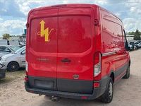 Gebraucht Ford Transit 131 PS (96 kW) 2018 Rot Limousine