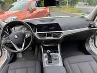 Gebraucht BMW 318 Advantage 150 PS (110 kW) 2020 Weiß Kombi