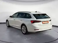 Gebraucht Skoda Octavia Ambition 150 PS (110 kW) 2023 Weiß Kombi