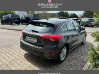 Używany Ford Focus Titanium 125 KM (91 kW) 2018 Szary Sedan/Limuzyna