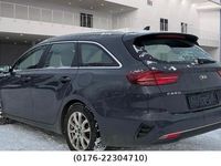 Gebraucht Kia Ceed Sportswagon Vision 136 PS (100 kW) 2021 Grau Kombi