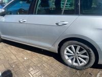 Gebraucht VW Golf VII LOUNGE 110 PS (80 kW) 2015 Silber Kombi