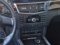 Gebraucht Mercedes E300 231 PS (169 kW) 2011 Schwarz Limousine