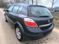 Gebraucht Opel Astra 90 PS (66 kW) 2006 Grau Limousine