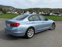 Gebraucht BMW 328 245 PS (180 kW) 2012 Blau Limousine