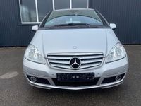 Gebraucht Mercedes A160 95 PS (69 kW) 2012 Silber Limousine