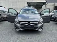 Gebraucht Mercedes B200 136 PS (100 kW) 2018 Grau Kleinwagen