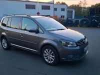 Gebraucht VW Touran 140 PS (102 kW) 2011 Grau Van / Kleinbus