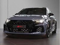 Neu Audi RS3 Comfort 400 PS (294 kW) 2025 Grau (kemoragrau metallic) Limousine