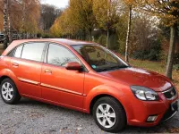 Gebraucht Kia Rio Vision 97 PS (71 kW) 2010 Orange Limousine