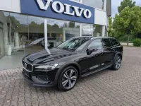 Gebraucht Volvo V60 CC Plus 197 PS (144 kW) 2023 Black solid "stone" Kombi