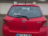 Gebraucht Toyota Yaris 69 PS (50 kW) 2007 Rot Kleinwagen