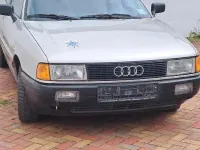 Używany Audi 80 90 KM (66 kW) 1986 Srebrny Sedan/Limuzyna