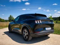 Gebraucht Ford Mustang Mach-E 197 kW (269 PS) 2021 Schwarz SUV