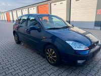 Gebraucht Ford Focus Ghia 116 PS (85 kW) 2004 Blau Limousine