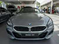 Neu BMW Z4 M Sport 197 PS (144 kW) 2026 Grau Cabrio