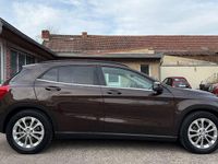 Gebraucht Mercedes GLA200 136 PS (100 kW) 2014 Braun SUV