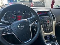 Second-hand Opel Astra 116 CP (85 kW) 2011 Argintiu Hatchback