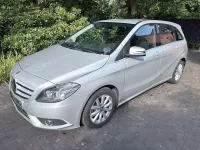 Gebraucht Mercedes B180 122 PS (89 kW) 2014 Silber Kleinwagen