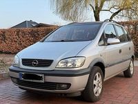Gebraucht Opel Zafira 101 PS (74 kW) 2002 Silber Van / Kleinbus