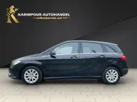 Gebraucht Mercedes B180 122 PS (89 kW) 2014 Schwarz Kleinwagen