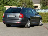 Gebraucht Skoda Octavia 140 PS (102 kW) 2012 Grau Kombi