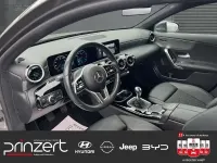 Gebraucht Mercedes A200 Business 163 PS (119 kW) 2019 Mountaingrau  met. Limousine
