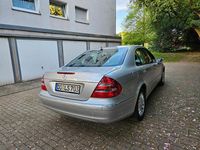 Gebraucht Mercedes E220 Elegance 150 PS (110 kW) 2005 Silber Limousine